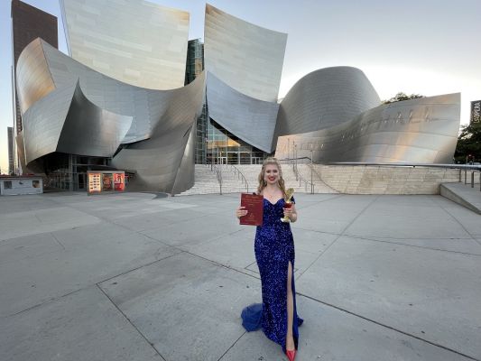 1st prize for Weronika Włodarczyk in Los Angeles and debut at the renowned Walt Disney Concert Hall